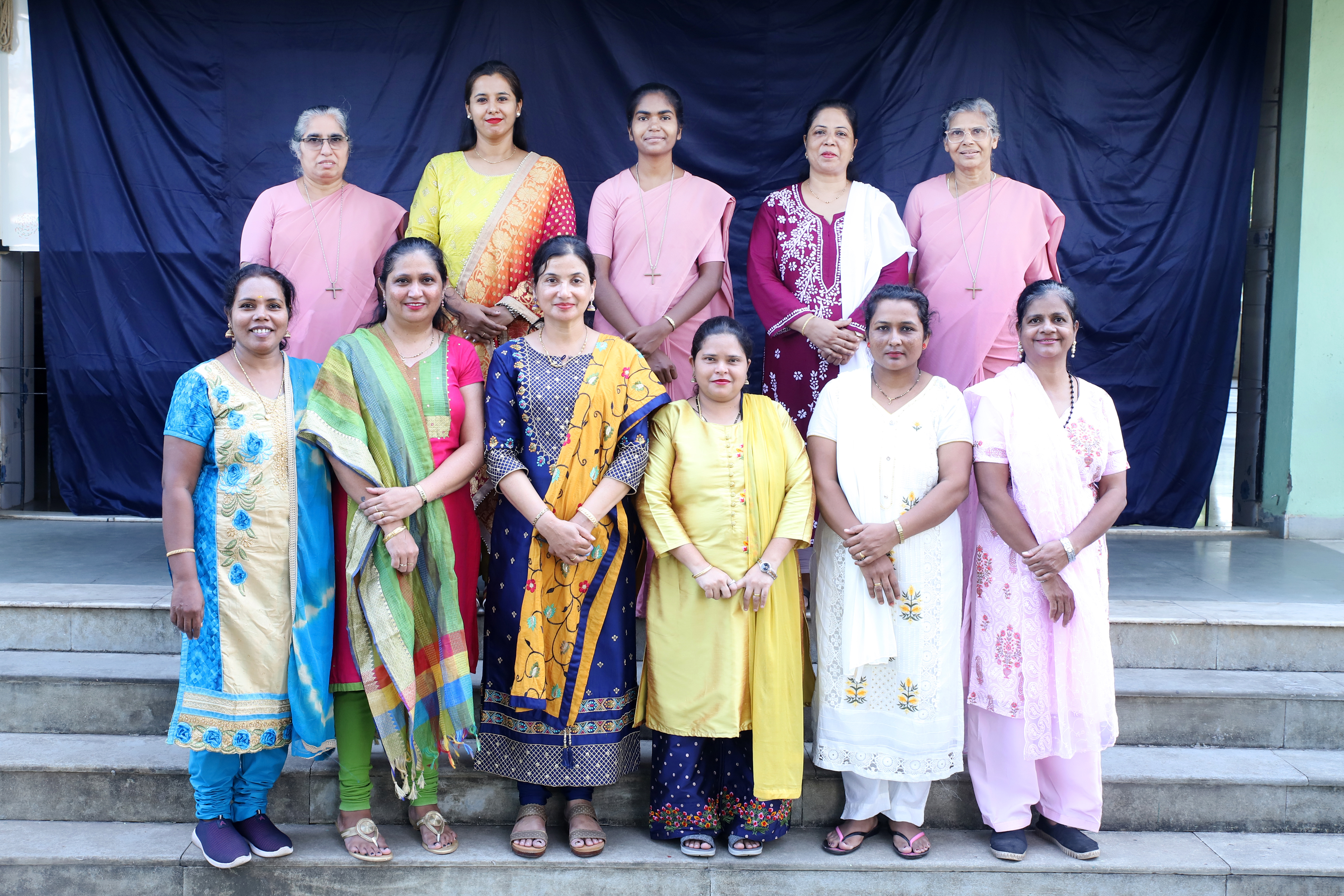 Holy Cross Community Image 3